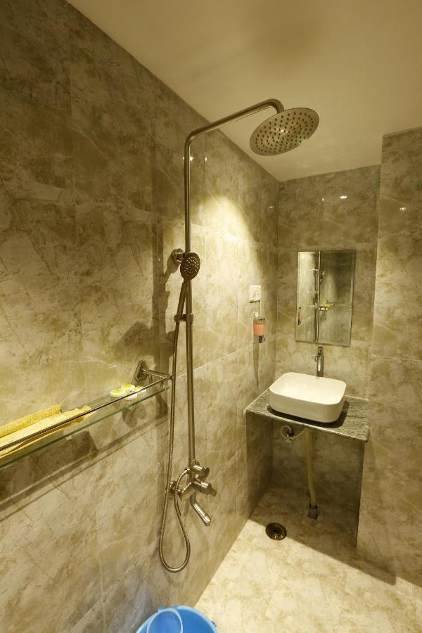 Nitheesh Residency Hotel Káncsipuram Kültér fotó