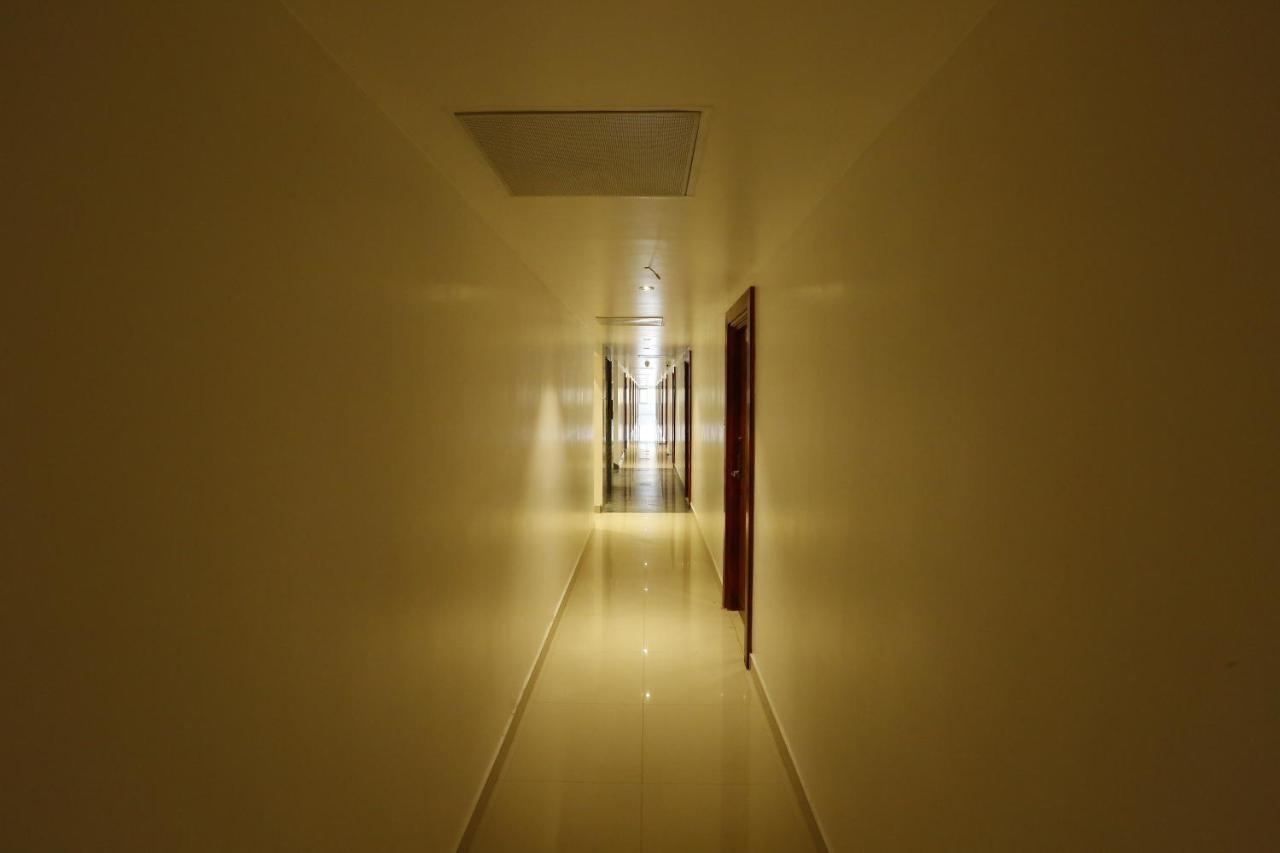 Nitheesh Residency Hotel Káncsipuram Kültér fotó